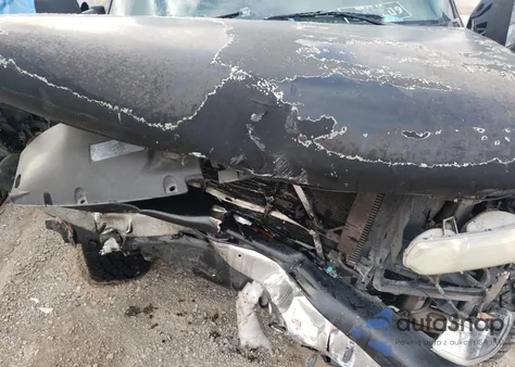 2002 Chevrolet Silverado C1500 Heavy Duty from USA, damaged, VIN 1GCGC13U42F242591